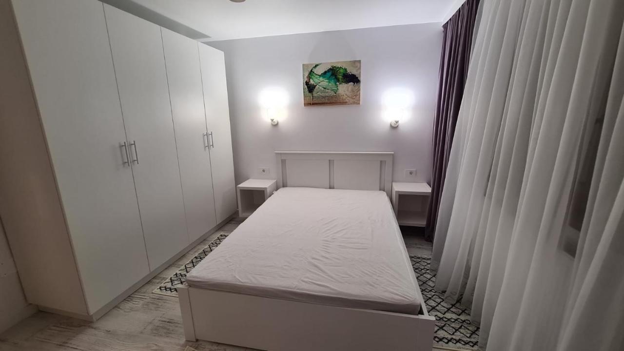 La Fluturi Apartament Apartment Suceava Exterior photo